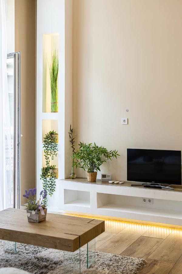 Csengery Deluxe Home With Balcony Budapeste Exterior foto